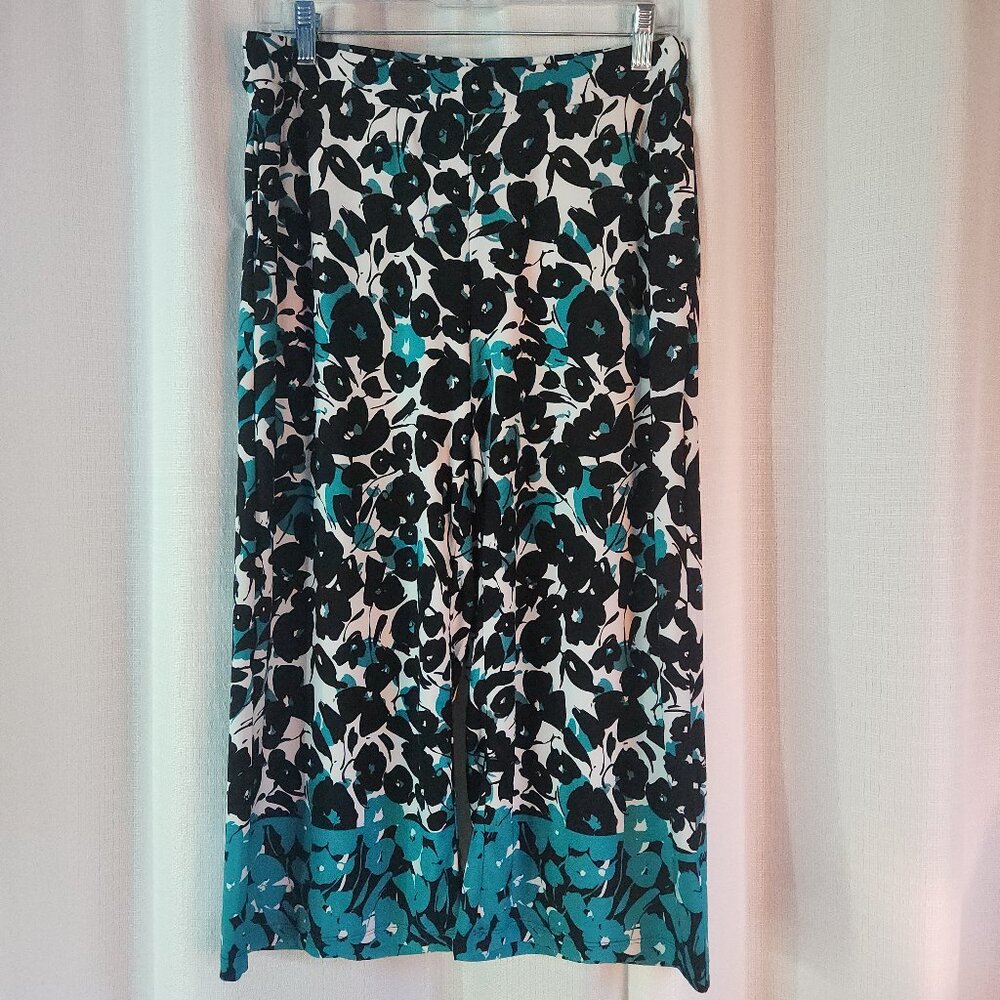 Susan Graver Flowy Capri Pants – Petite Small